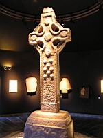 Irlande - Clonmacnoise - Croix du sud (3).jpg